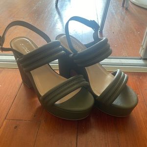 Green platform heels